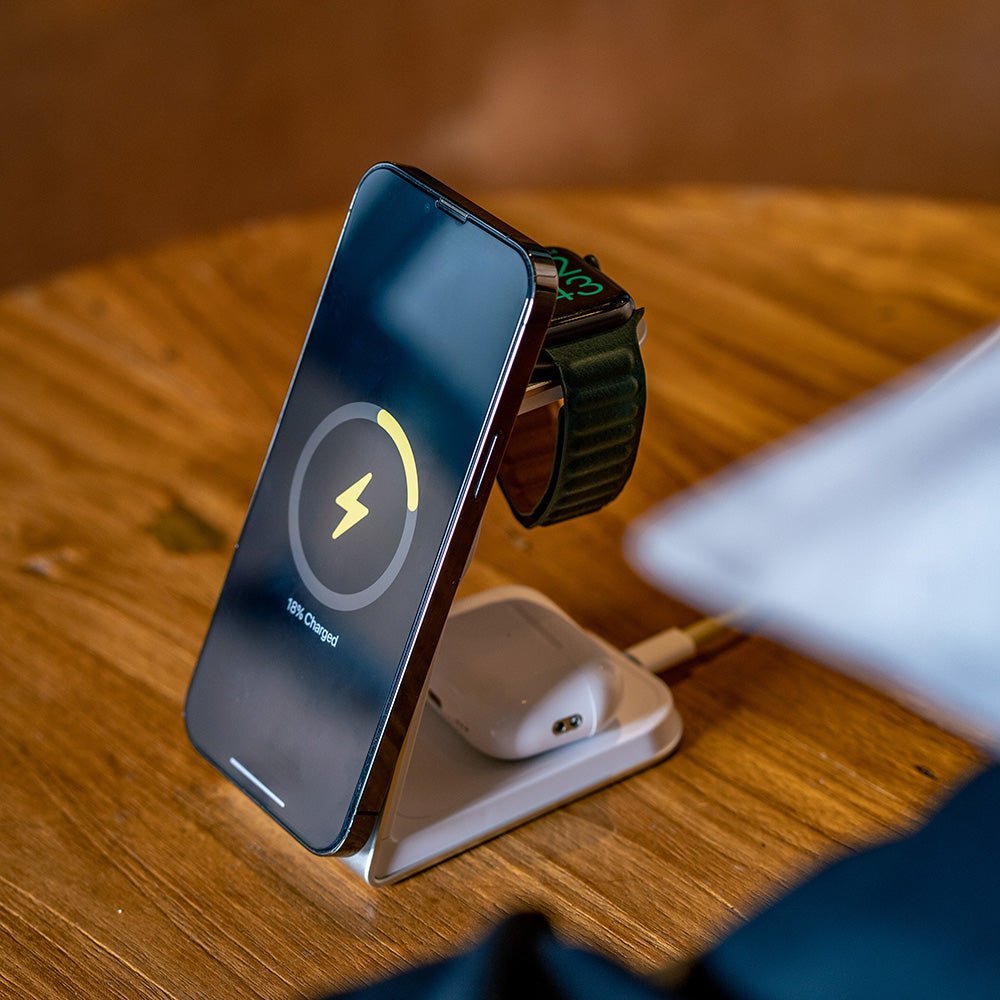 The Ultimate Guide to Choosing the Best MagSafe Charger for Your Bedroom - MODERN STANDARD