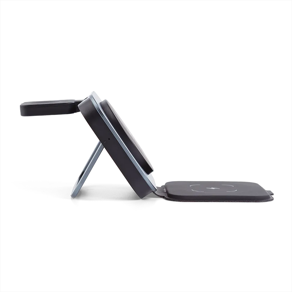 Origami: Best 3-in-1 Travel Charger for Apple Devices