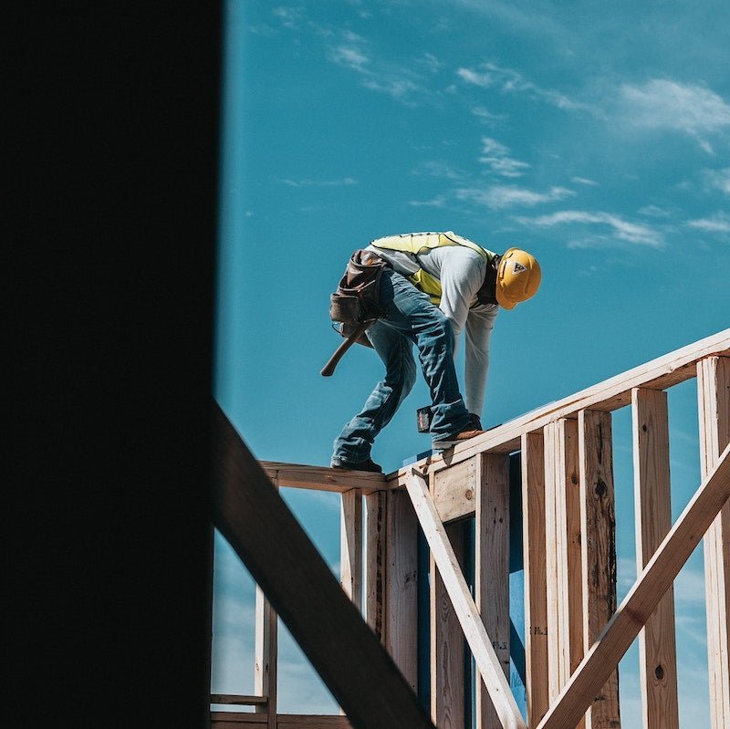 The Unintended Surprise: Tradies Embrace the Magnetic Charging Cable - MODERN STANDARD