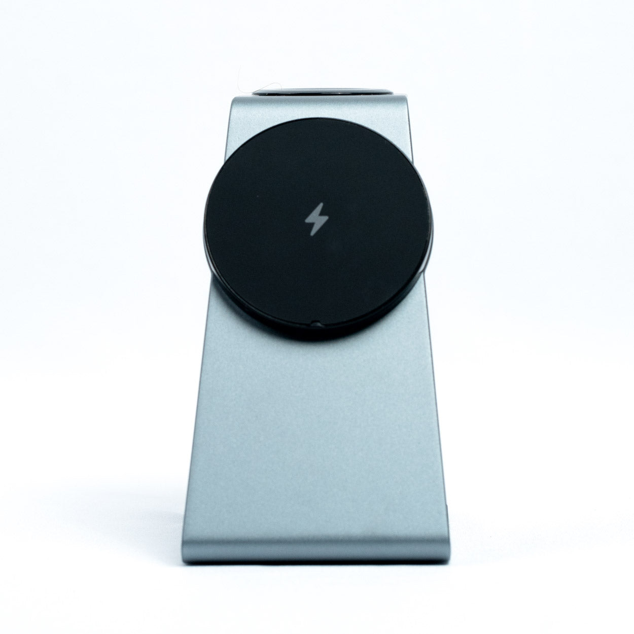 Magnitis 3-in-1 Wireless Charging Station in Slate Grey